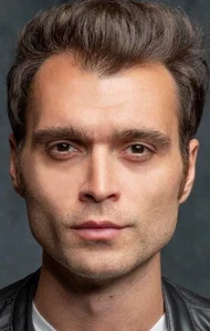 Хакан Курташ