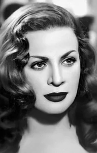 Хинд Ростом