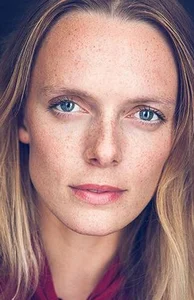 Ингрид Шрэм