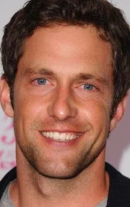 Майк Файола