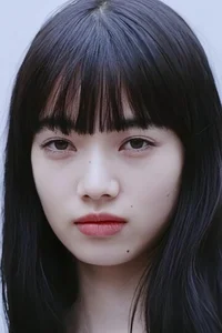 Нана Комацу