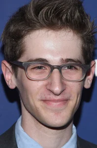 Ноа Роббинс