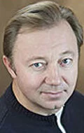 Олег Новиков