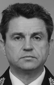 Владимир Маркин